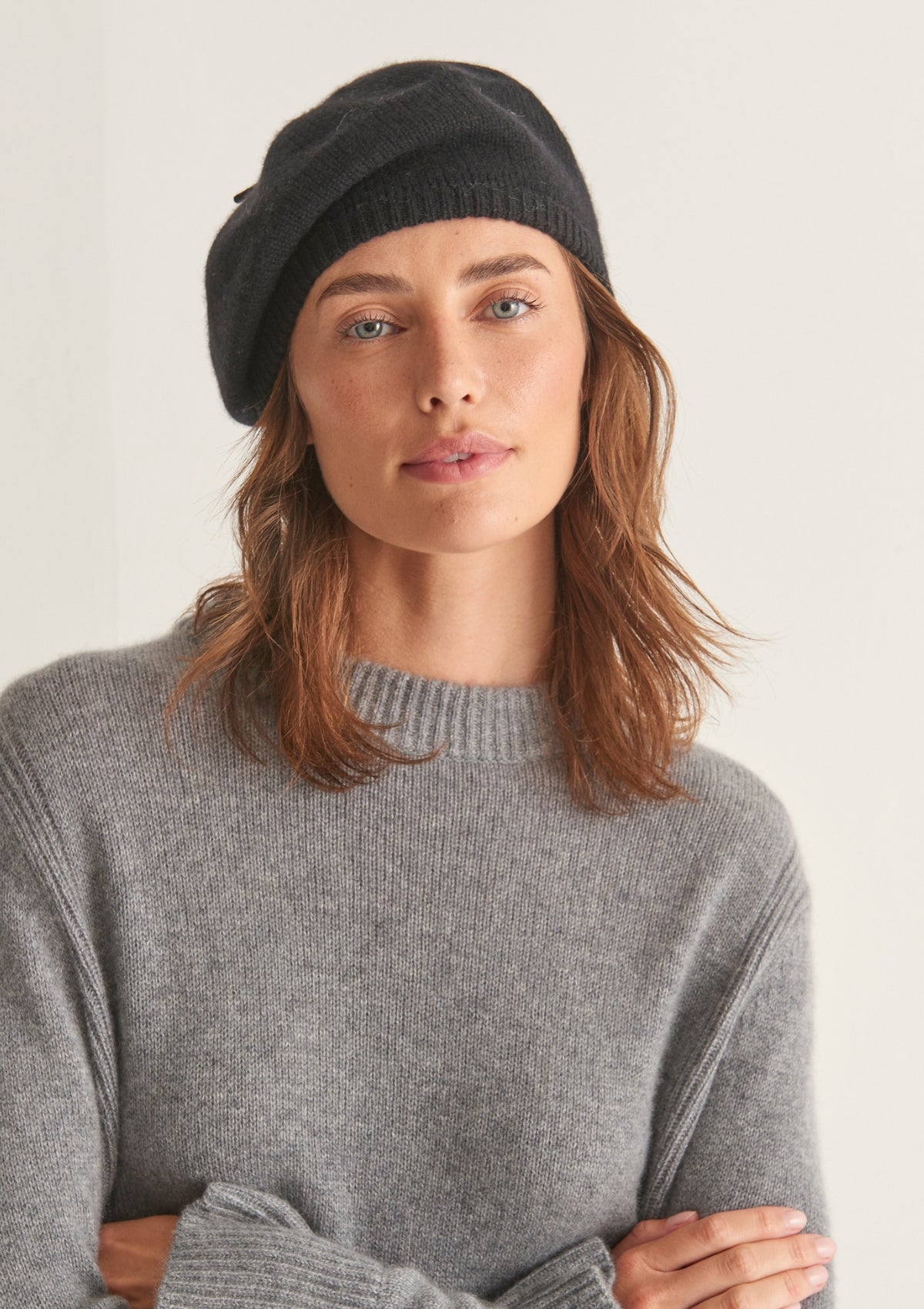 Black store cashmere beret