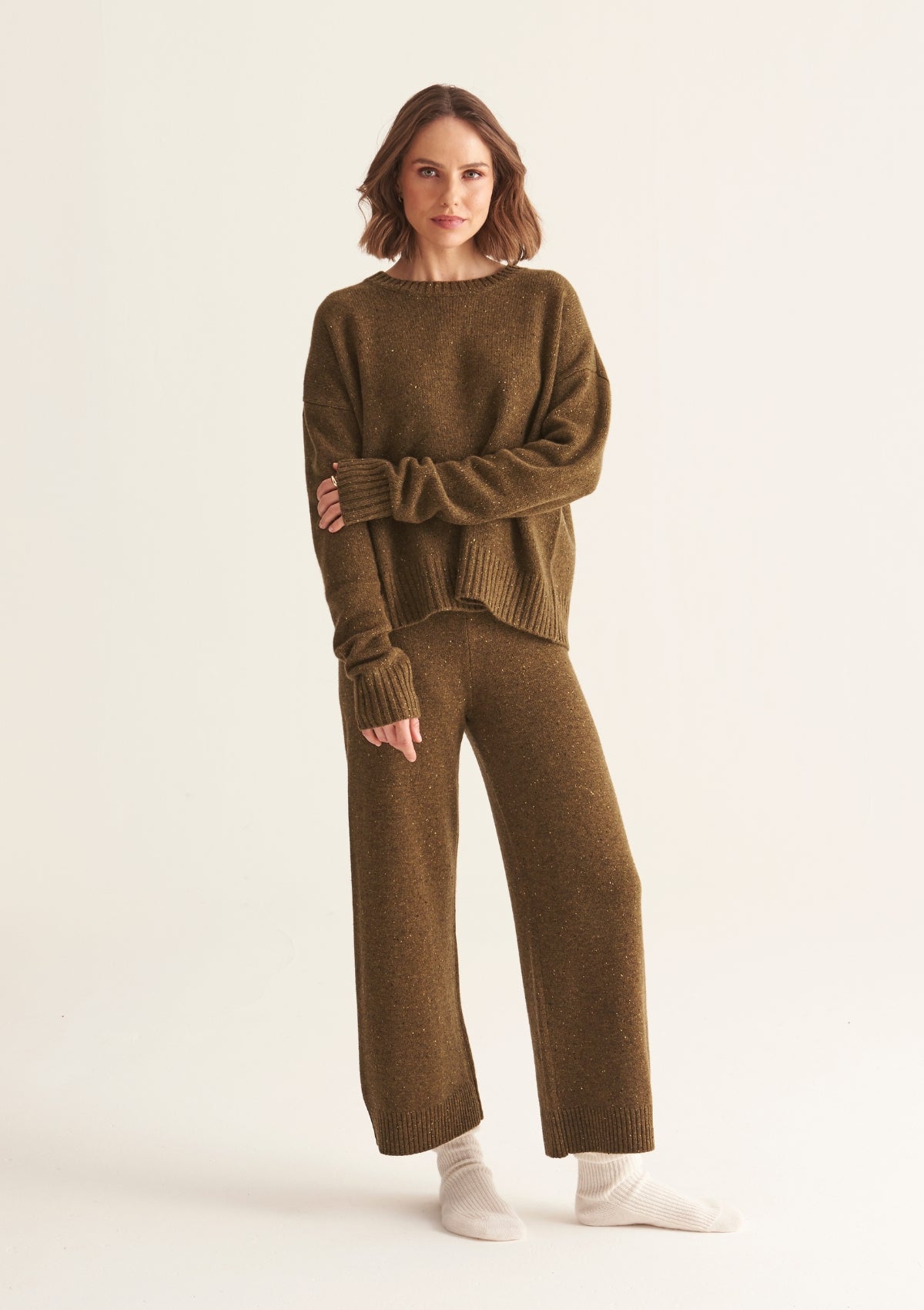Wide Leg Joggers in Moss Green - Loop Cashmere