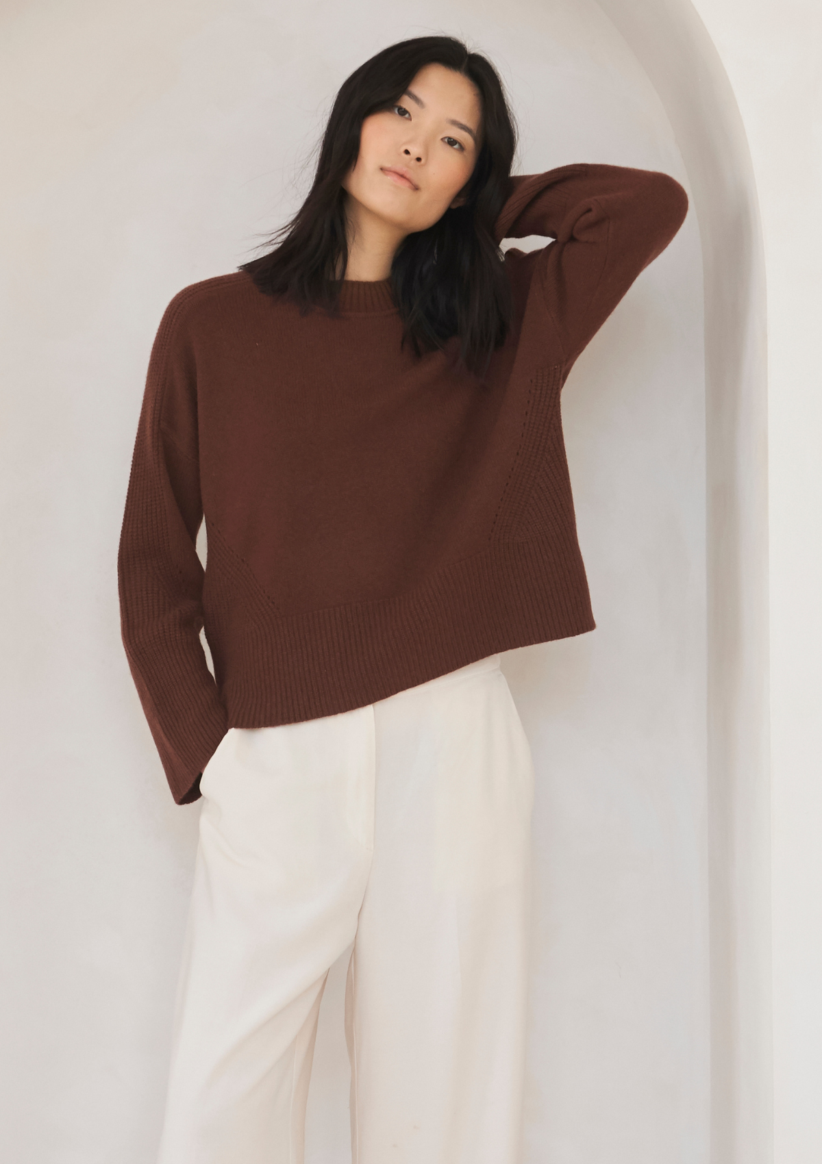 Ribbed Detail Lofty Crew Sweatshirt in Bronzed Brown