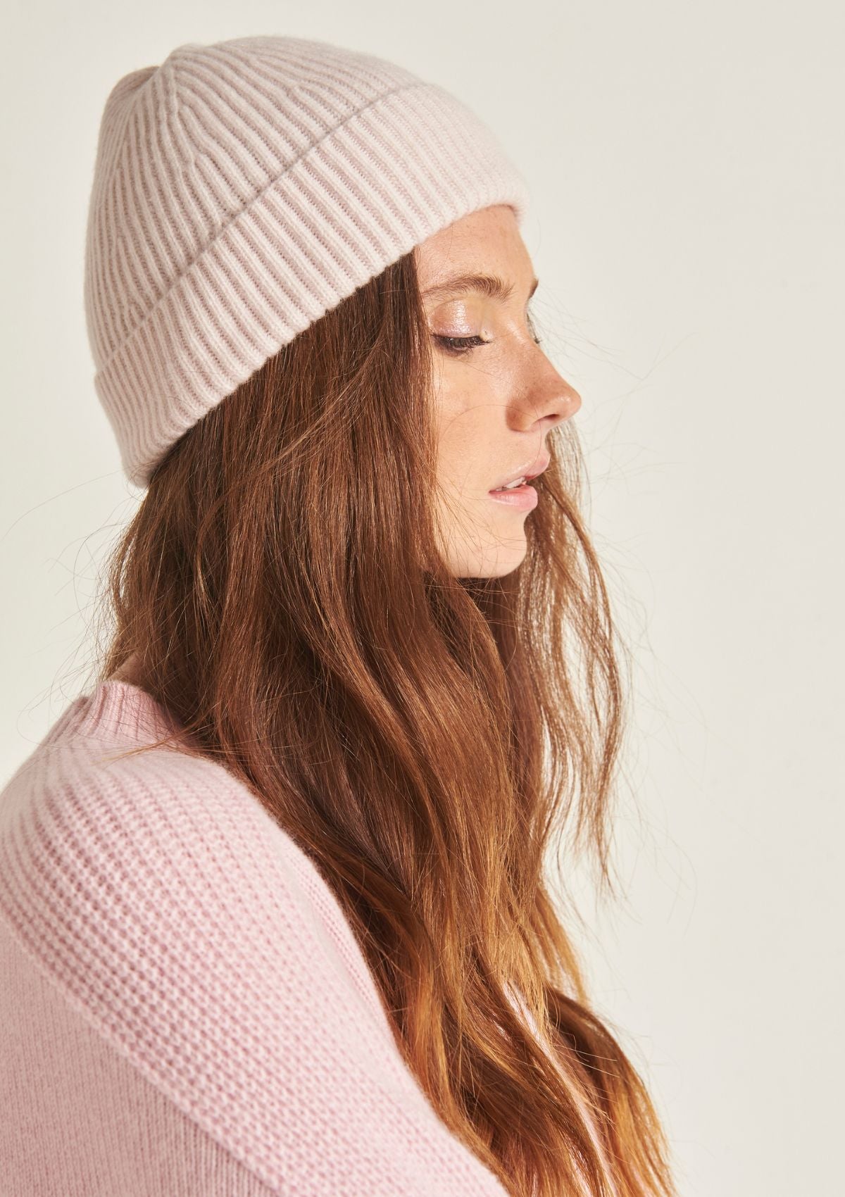 Cashmere Beanie in Ballet Pink