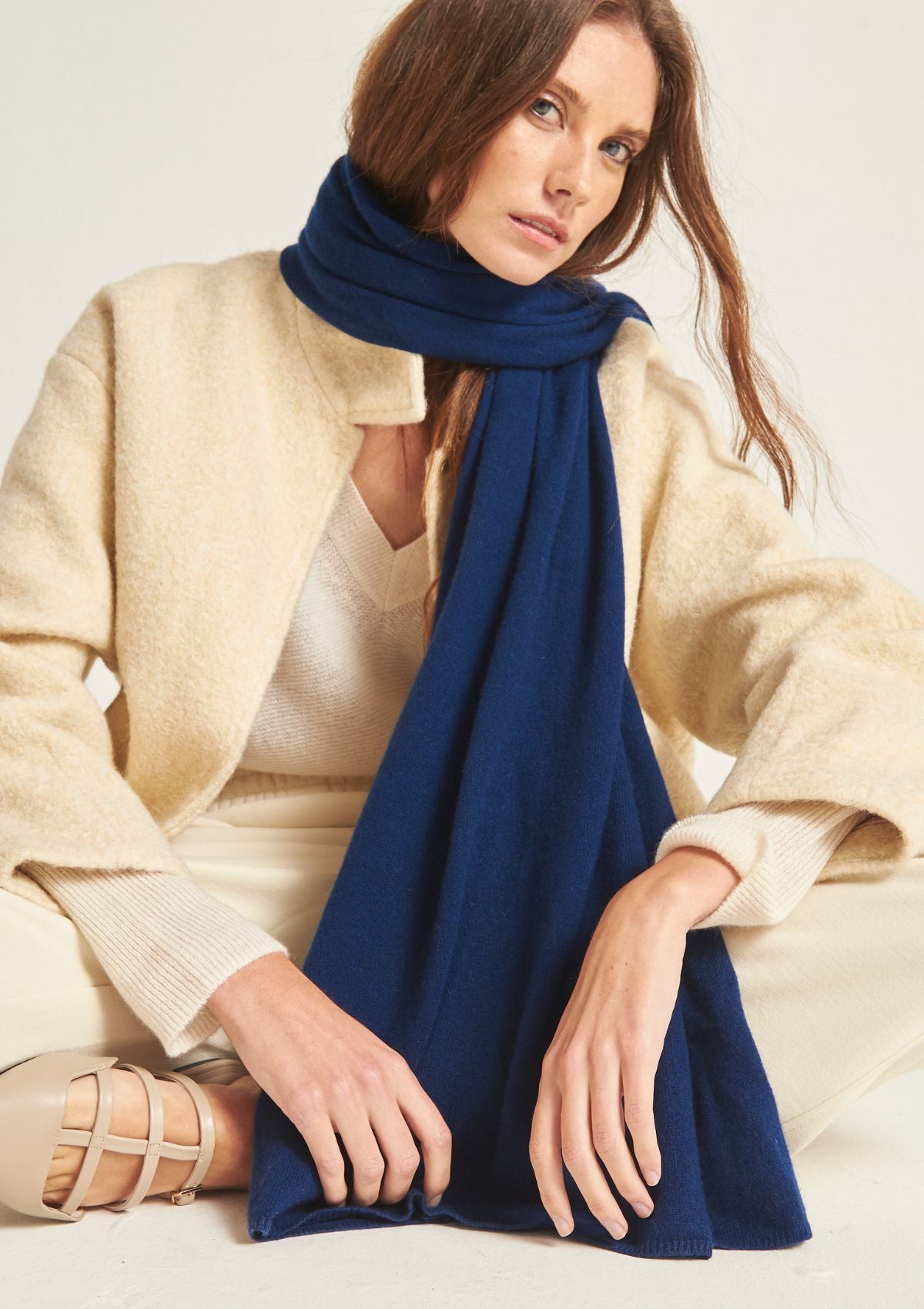 Cashmere Lofty Blanket Scarf in Midnight Blue