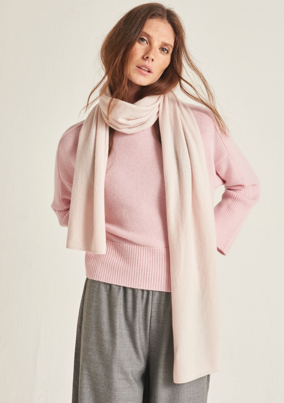 Cashmere Lofty Blanket Scarf in Ballet Pink