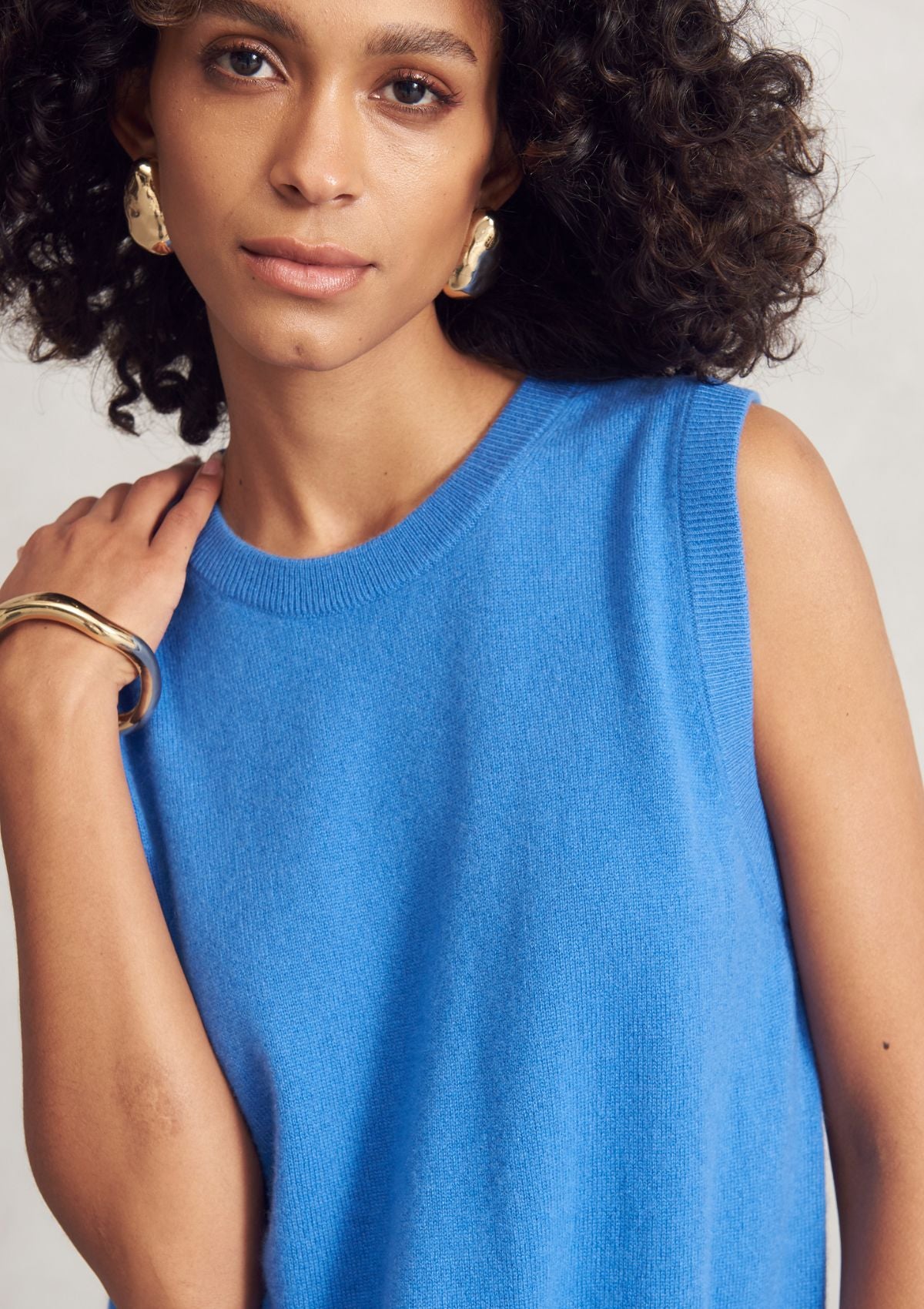 Cashmere Tank Top in Lake Blue