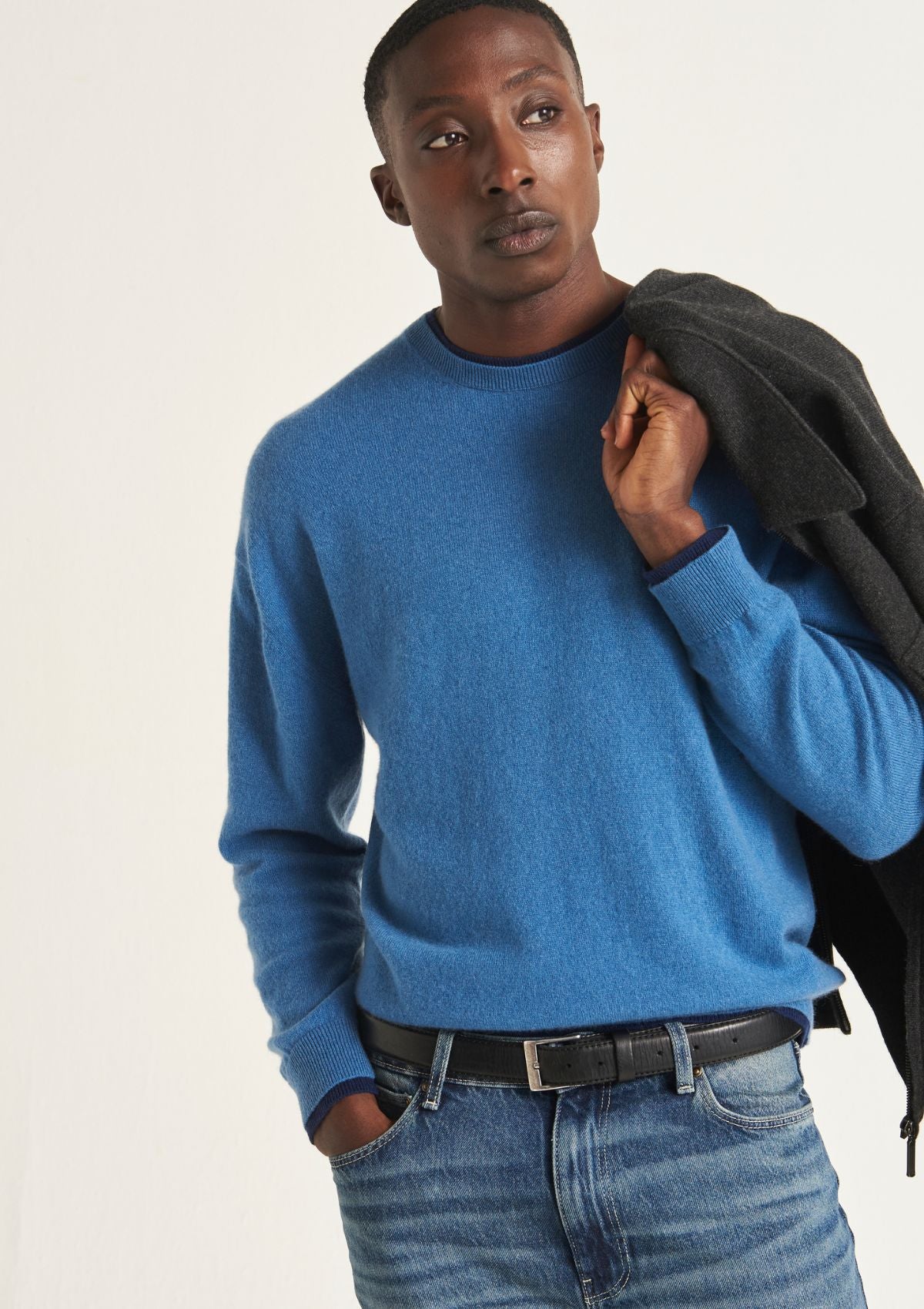 Mens Cashmere Crew Neck Sweater in Marina Blue