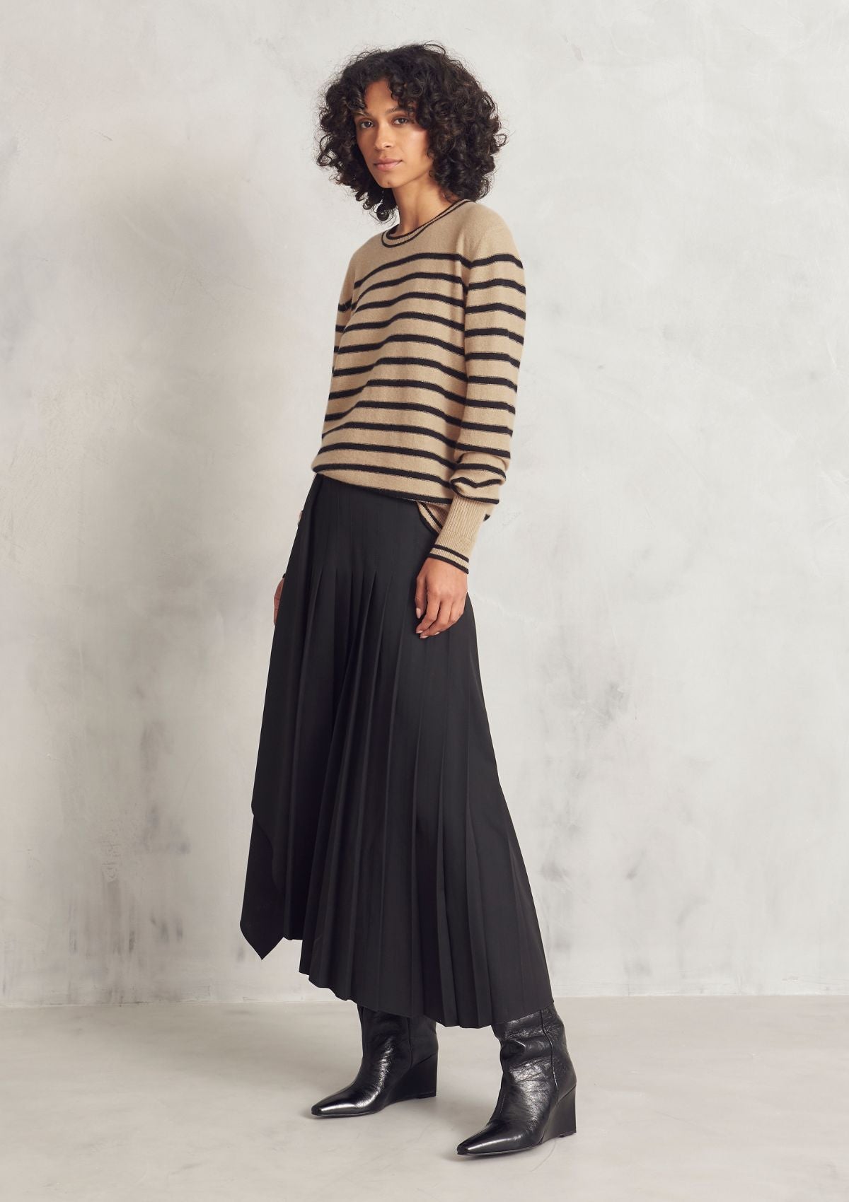 Cashmere Crew Neck Sweater in Praline Stripe