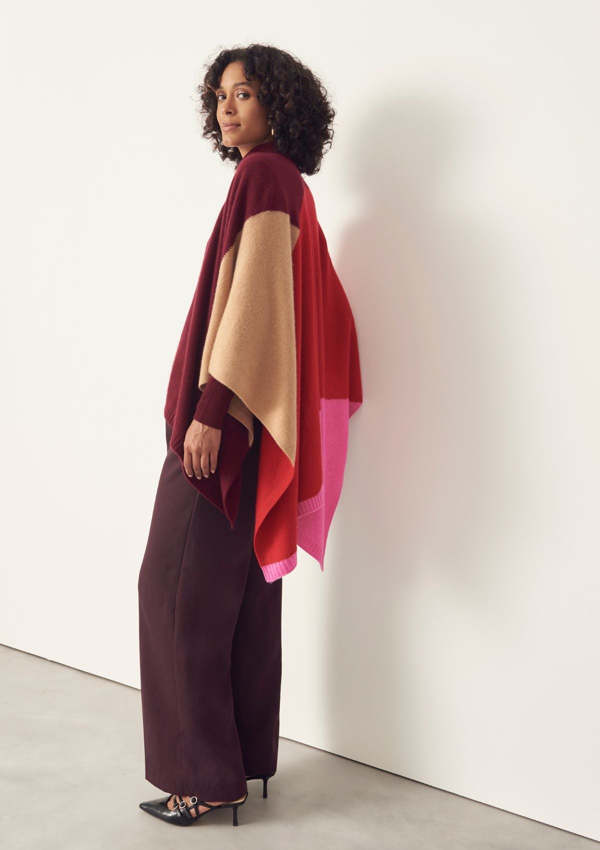 Cashmere Colour Block Rib Edged Cape in Plum Red