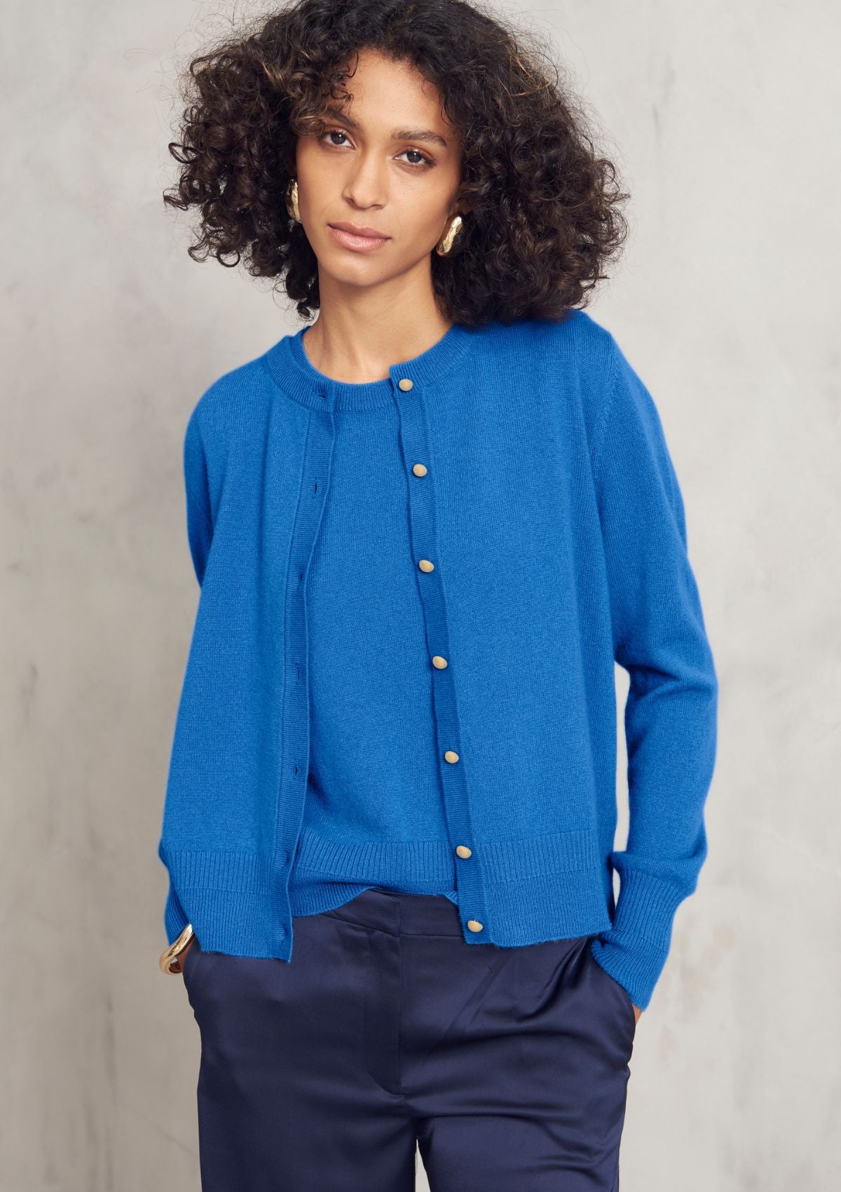 Cashmere Crew Cardigan in Lake Blue