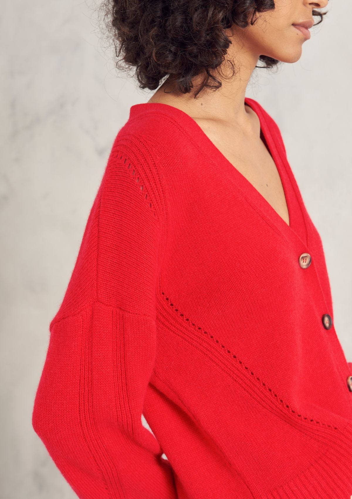 Lofty Cashmere Cardigan in Rouge Red