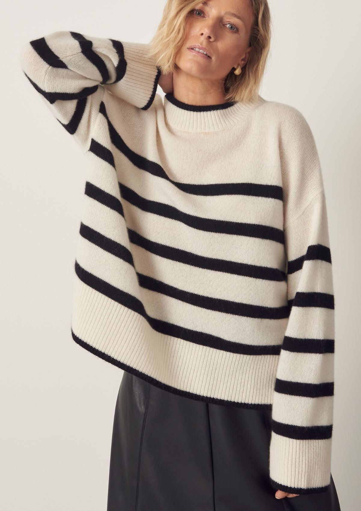 Chunky Cashmere Striped Sweater in Chalk/Black