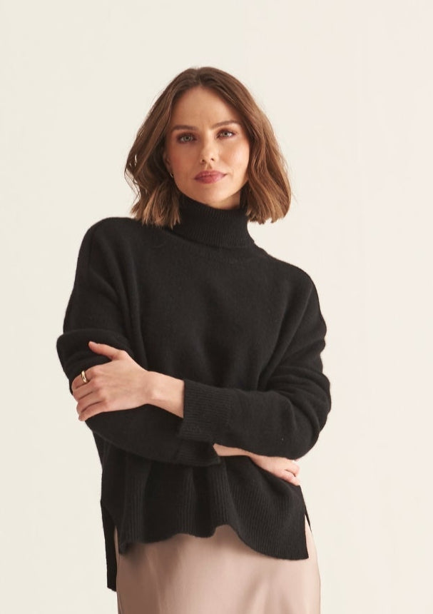 Ribbed Trim Polo Sweater in Black