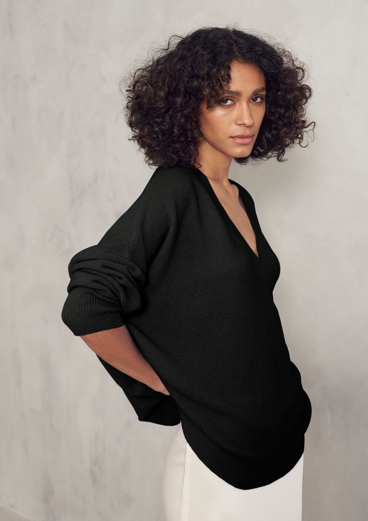 Relaxed Lofty V Neck Sweater in Jet Black