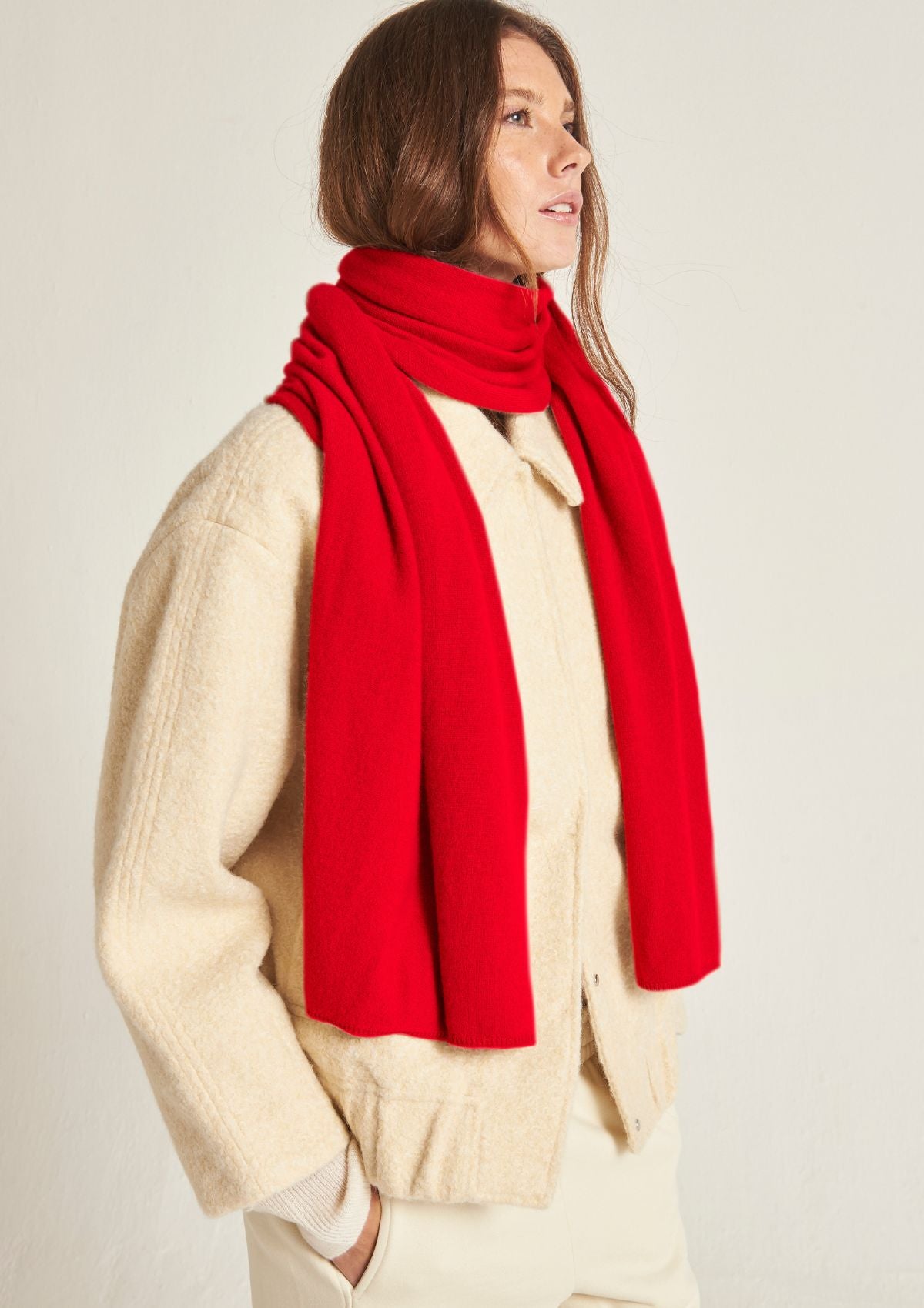 Lofty Cashmere Scarf in Crimson Red