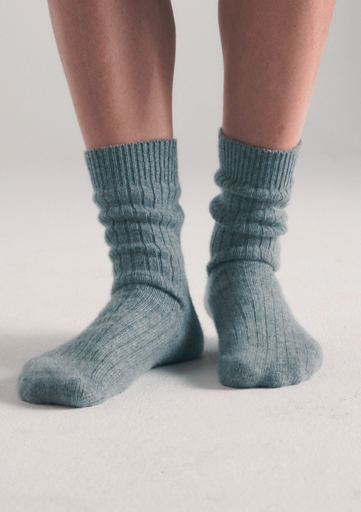 Mens Cashmere Socks in Quarry Grey