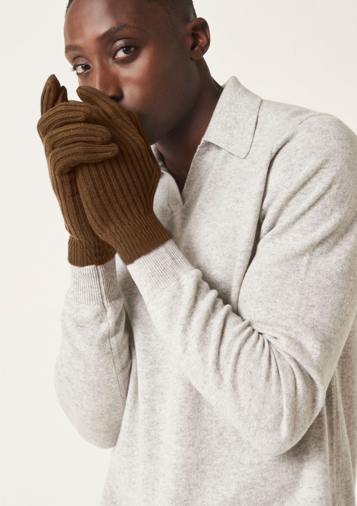 Mens Cashmere Gloves in Cedar Brown