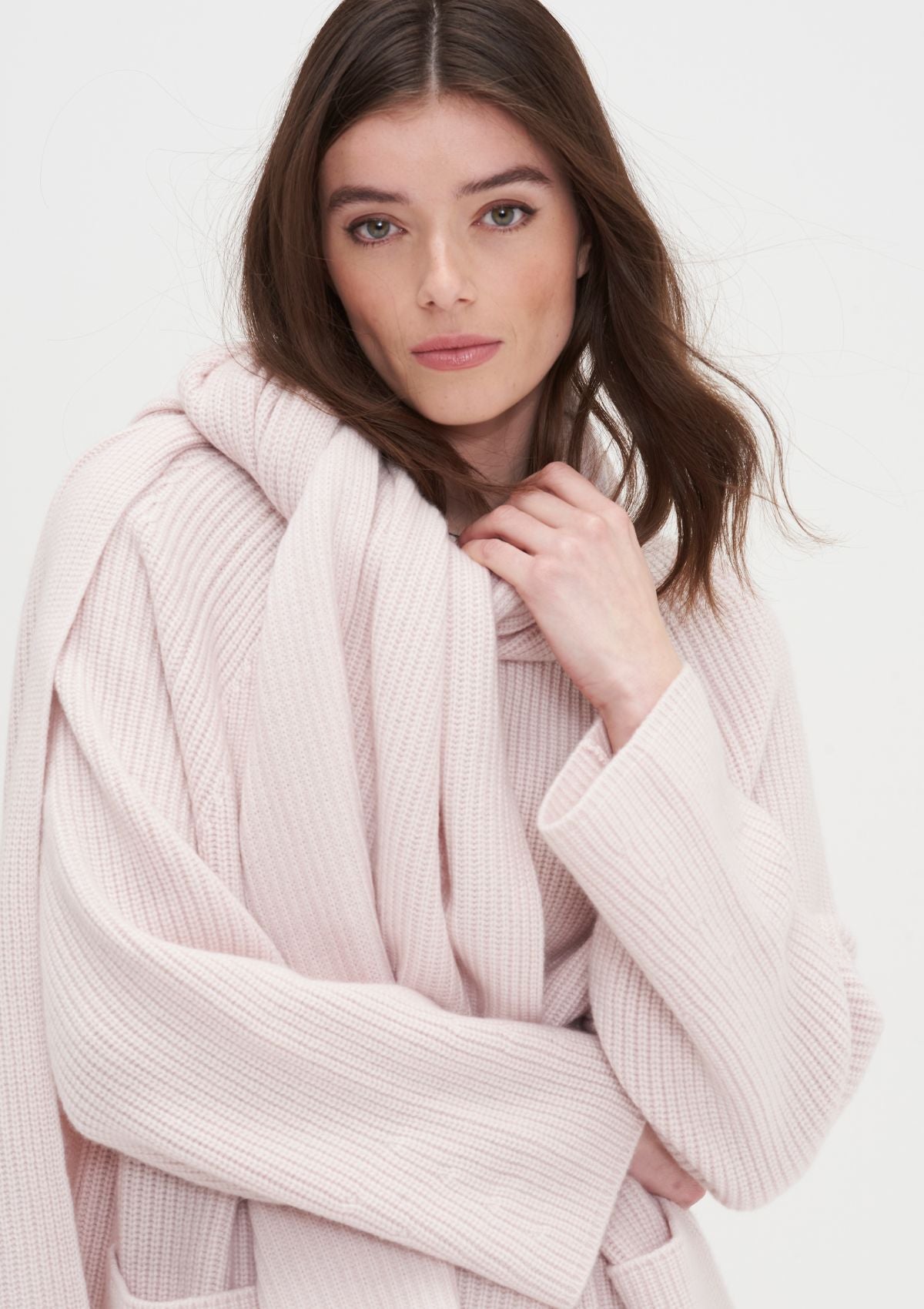 Ribbed Cashmere Coat with Detachable Scarf in Ballet Pink