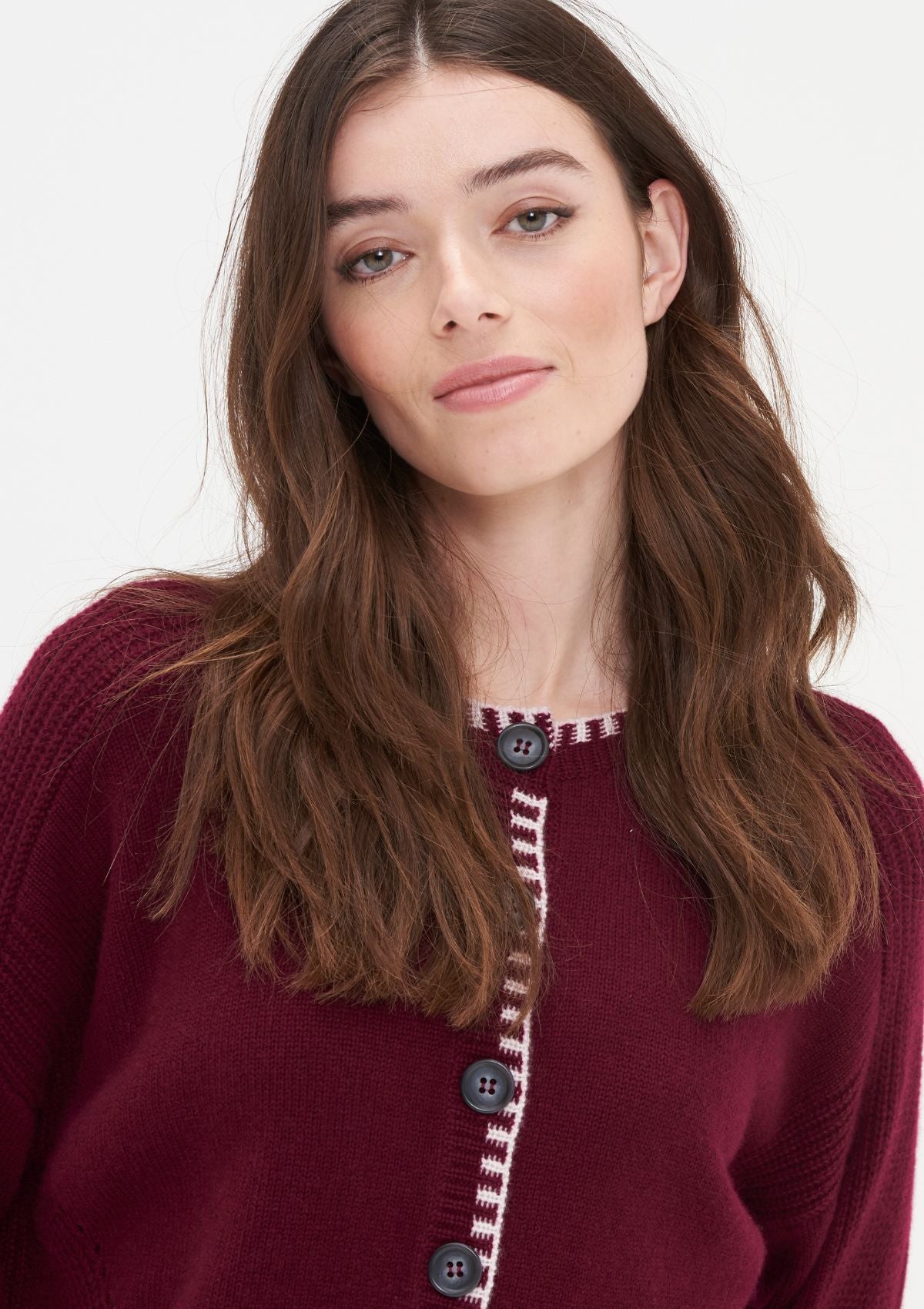 Cashmere Blanket Stitch Cardigan in Barolo Red