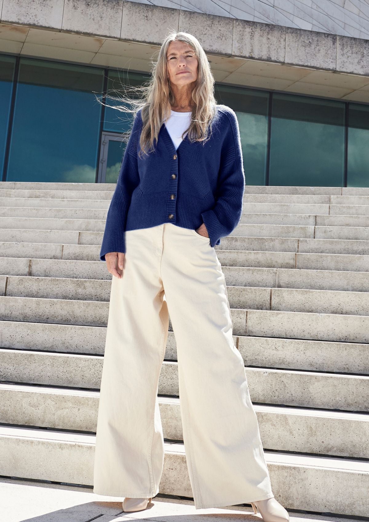 Cashmere Lofty Cardigan in Midnight Blue