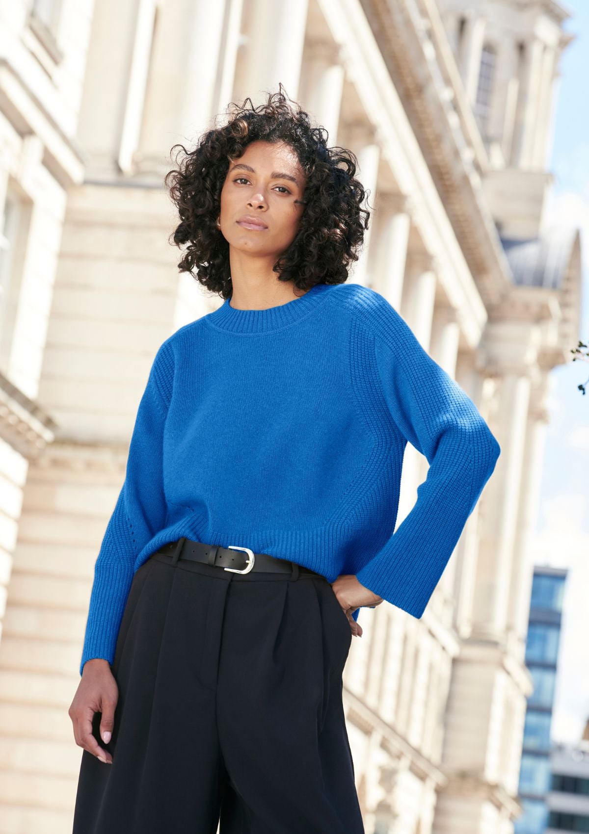 Ribbed Detail Lofty Crew Sweatshirt in Lake Blue