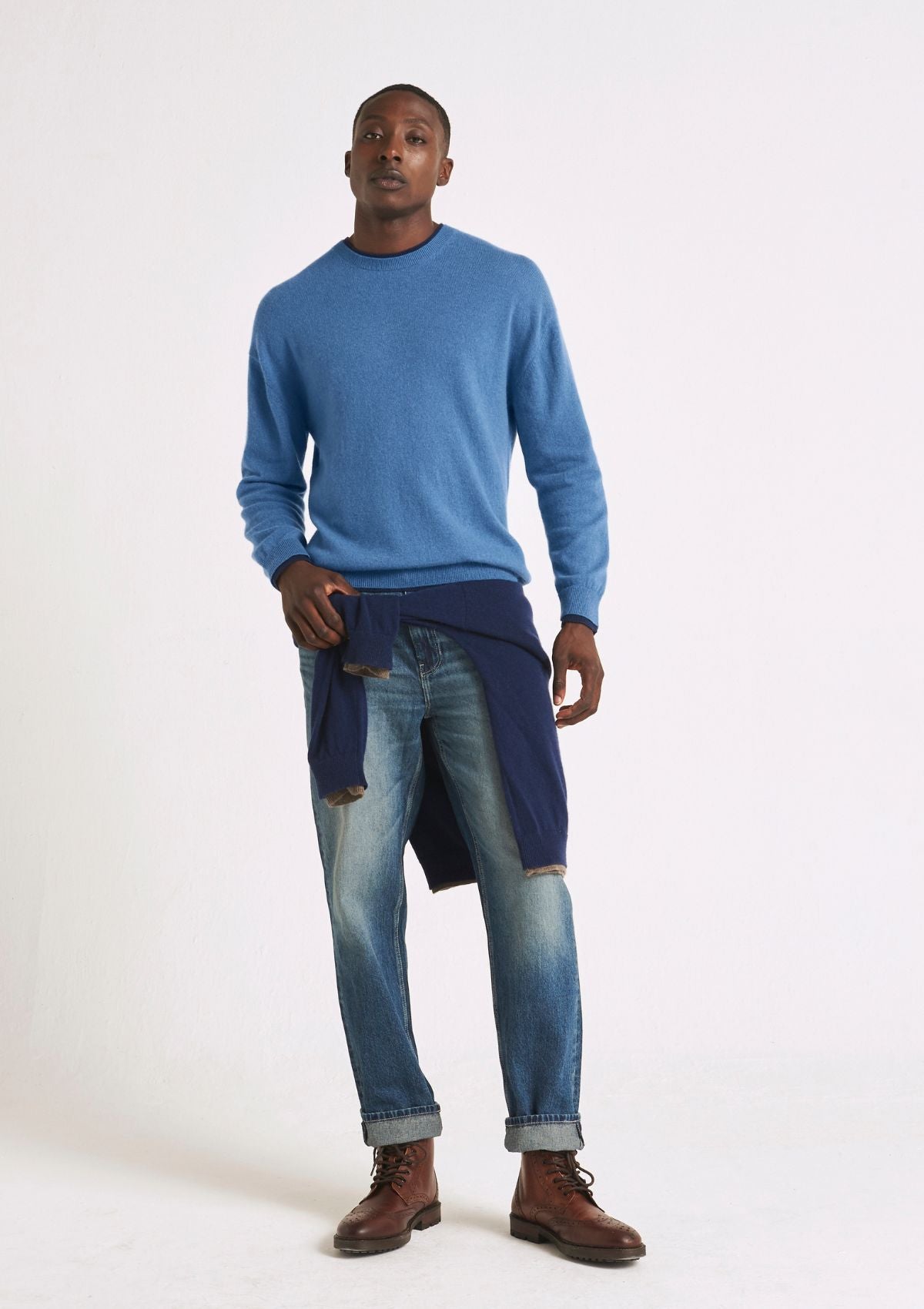 Mens Cashmere Crew Neck Sweater in Marina Blue